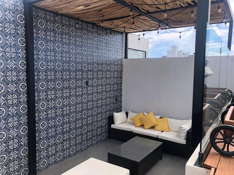 Workspace-reliable Wifi-ac Close To Everything Apartamento Playa del Carmen
